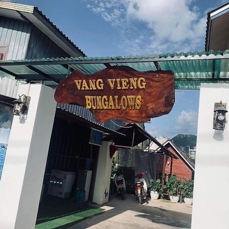 Vang Vieng Bungalows Buitenkant foto